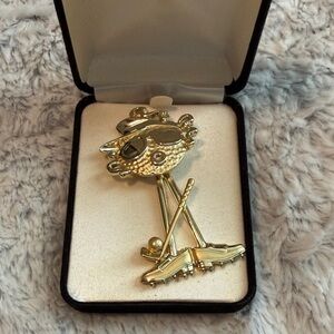 Gold Golf Pin